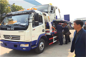 浈江区汽车道路救援拖车价格